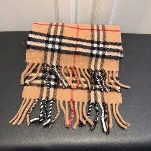 Burberry Nova Check 100% Lambswool Scarf Made in England